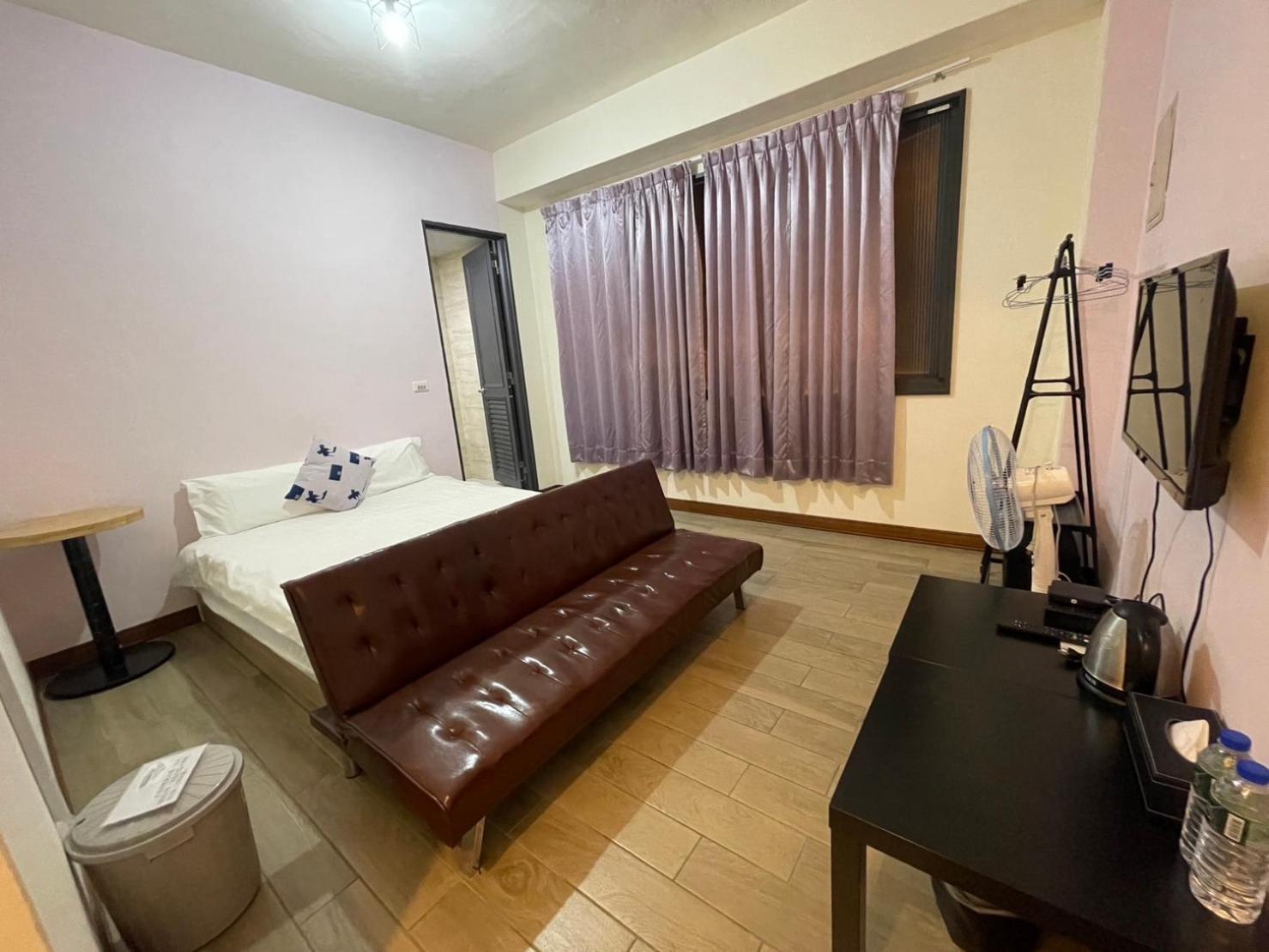 二街窩窩電梯民宿花蓮車站東出口second Street Nest Hostal Hualien City Room photo