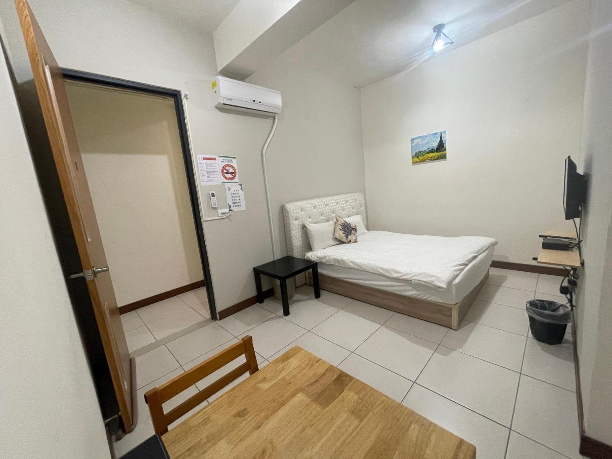 二街窩窩電梯民宿花蓮車站東出口second Street Nest Hostal Hualien City Room photo